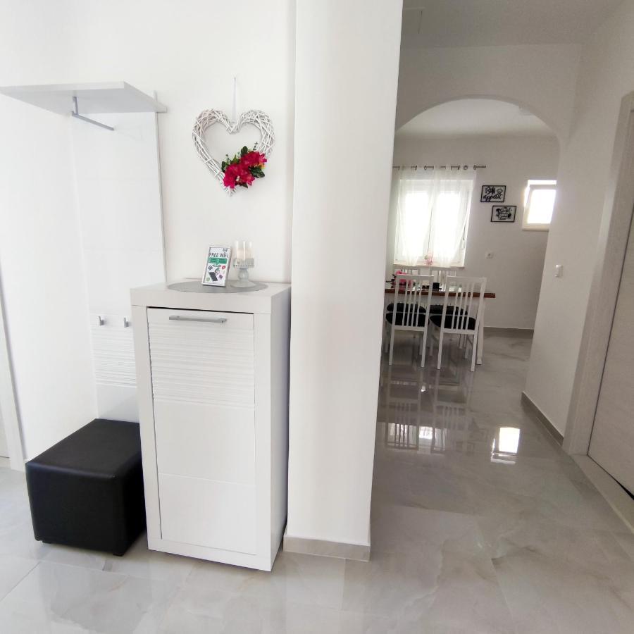 Apartman Rivana Baska Voda Exterior photo